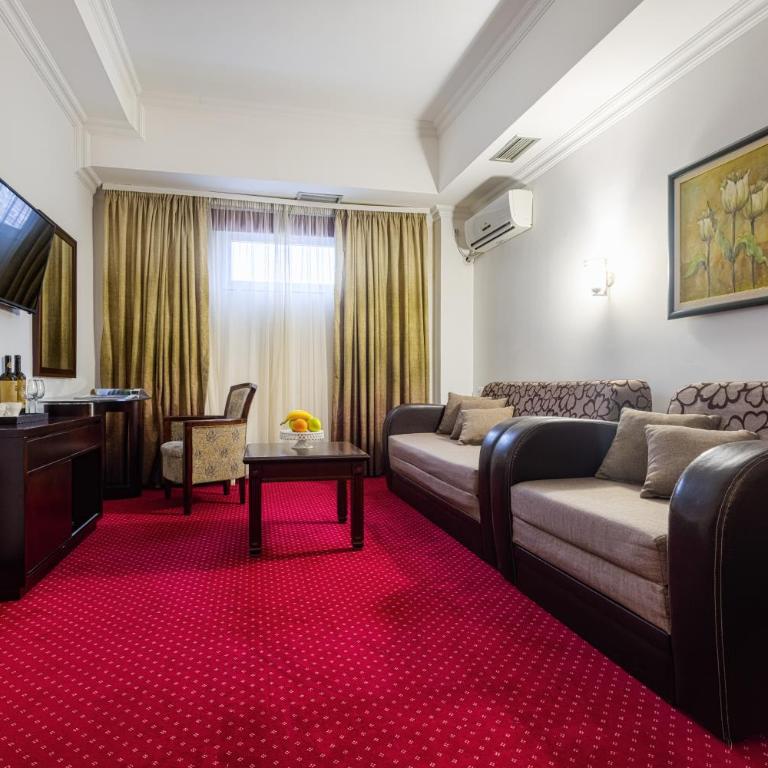 Garni Hotel Planeta Inn - Family One-Bedroom Suite - 4