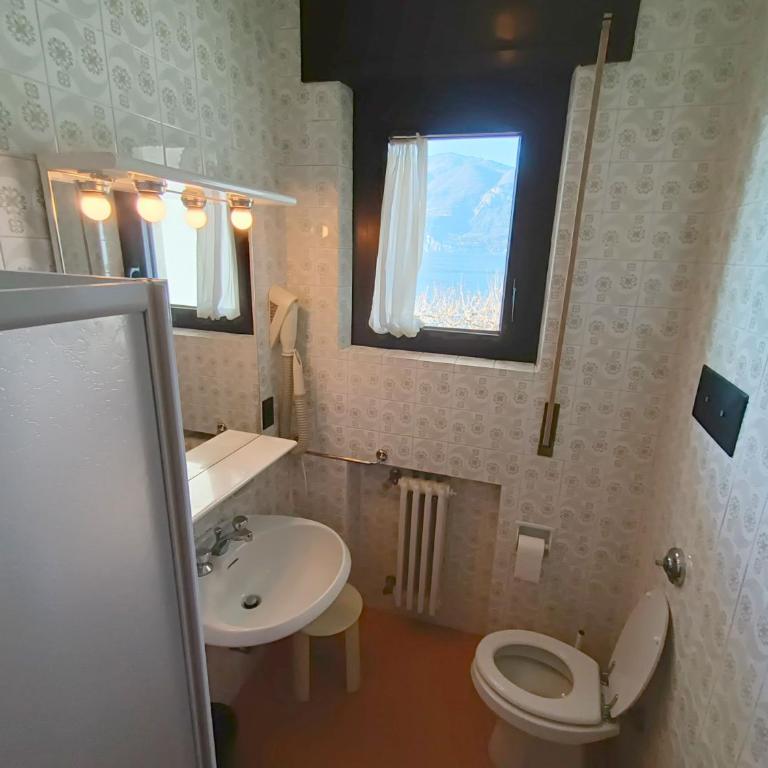 Hotel S.Maria - Camera Matrimoniale/Doppia con Letti Singoli con Vista Lago. - 2