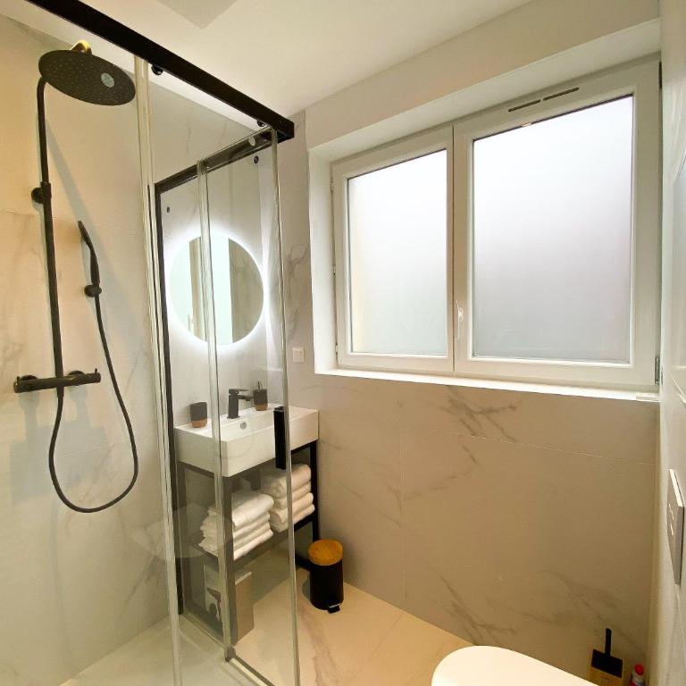 White House Dhavernas - Résidence Privée - Amiens - Parking Gratuit - Deluxe Apartment - 11