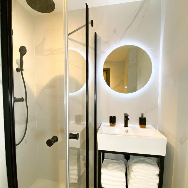 White House Dhavernas - Résidence Privée - Amiens - Parking Gratuit - Superior Apartment - 8