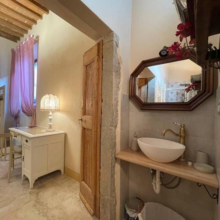Antica Casa del Glicine - Appartamento con 2 Camere da Letto - 20