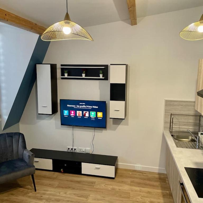 WIFI- STADE DE FRANCE- BASILIQUE CATHEDRALE MONSEJOURASAINTDENIS - One-Bedroom Apartment - 1