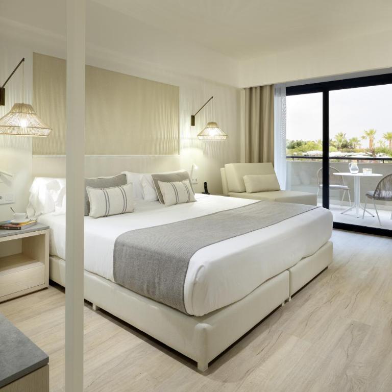 Grand Palladium Sicilia Resort & Spa - Deluxe Pool View - 3