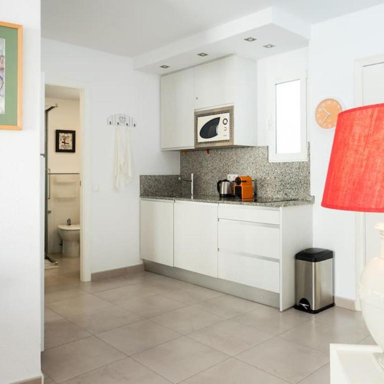 Piso en primera linea de playa del Postiguet - Apartment - 7