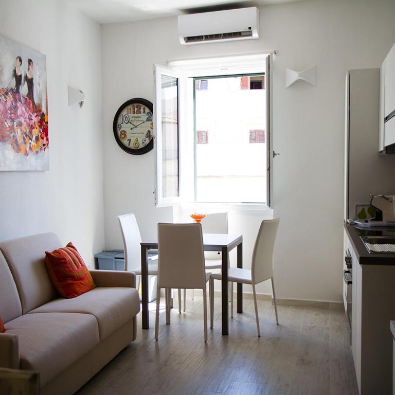 Murphy Holiday Home - Residenza XX Settembre - Two-Bedroom Apartment - 5