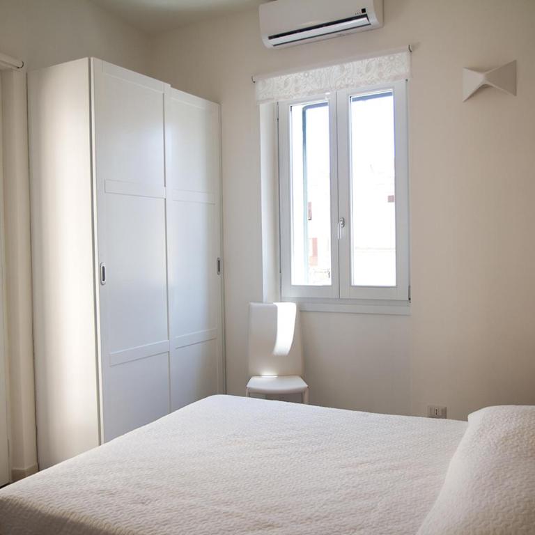 Murphy Holiday Home - Residenza XX Settembre - Two-Bedroom Apartment - 7