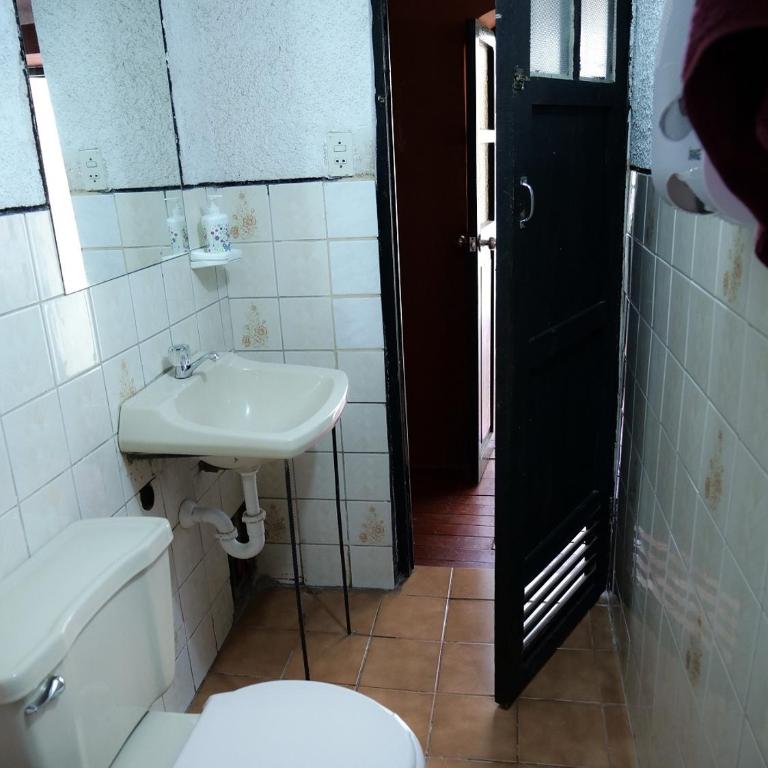 B&B Sun Gate - Habitación Familiar con baño privado - 5