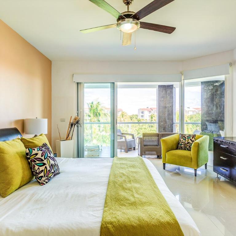 Luxury Condos at Mareazul Beachfront Complex with Resort-Style Amenities - Apartamento Deluxe - 1
