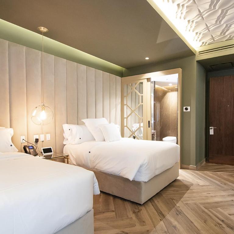 L Hotel Perla Boutique - Habitación Doble con balcón - 2 camas - 4