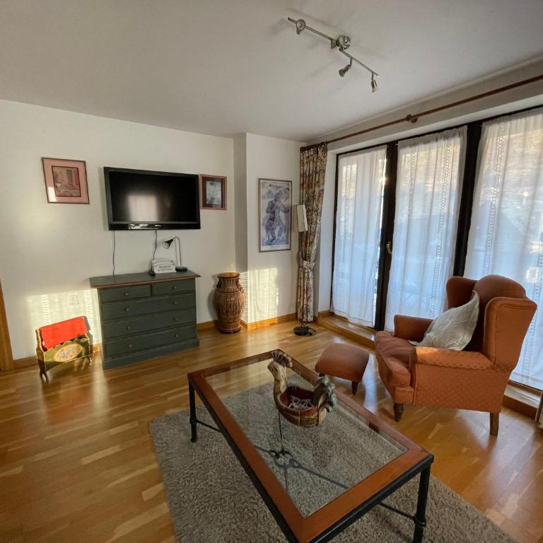 Apartament Triplex - Apartamento - 40