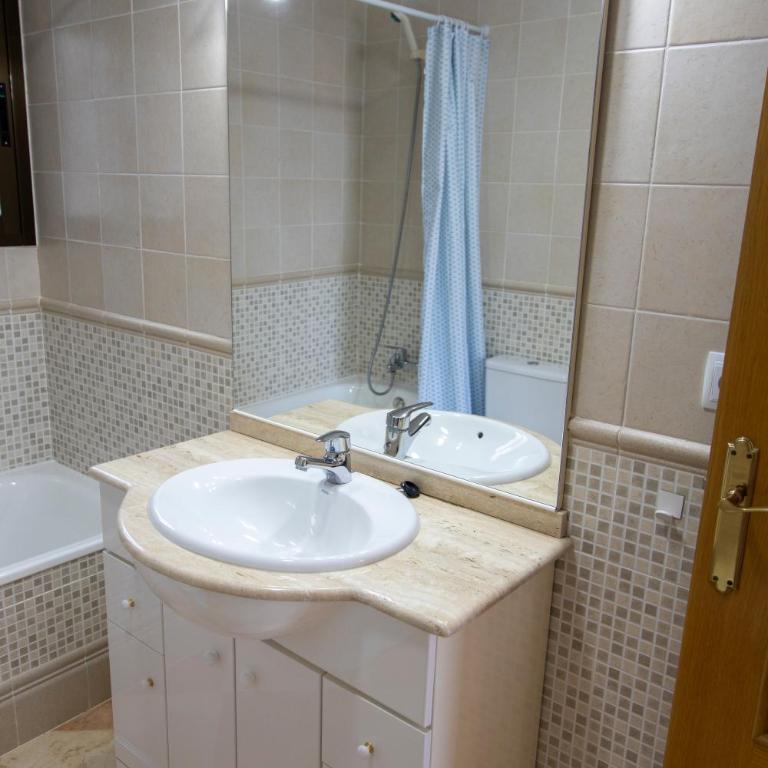 CH Apartamentos - Apartamento de 3 dormitorios - 7