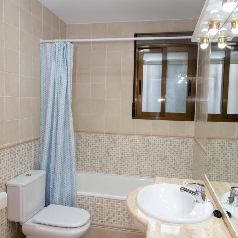CH Apartamentos - Apartamento de 3 dormitorios - 5