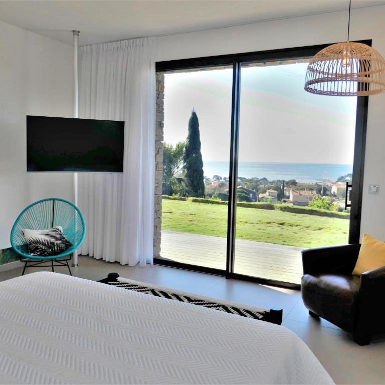 Appartement Regard-sur-mer 165m2 4ch vue mer piscine - Appartement - Vue sur Mer - 8