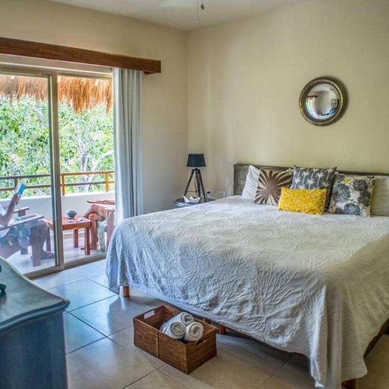Spacious Penthouse with Private Rooftop in Gated Community - Apartamento de 2 dormitorios - 17