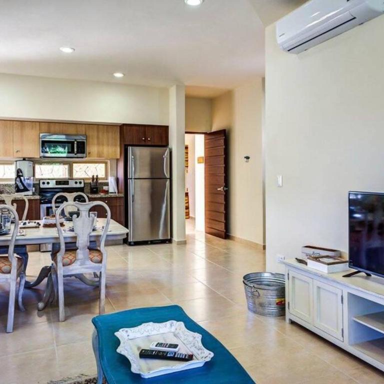 Spacious Penthouse with Private Rooftop in Gated Community - Apartamento de 2 dormitorios - 8