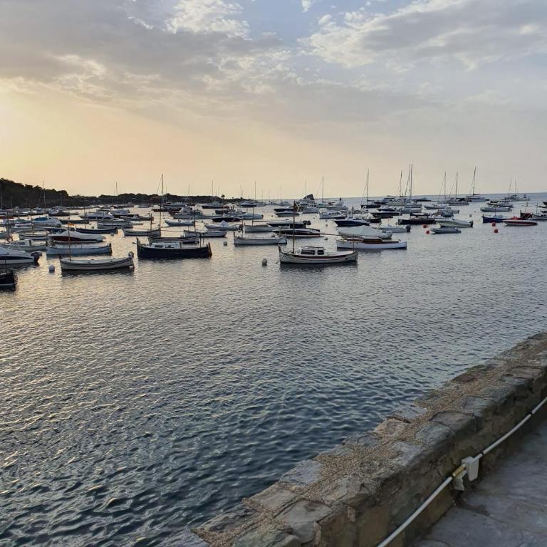 Apartament Boutique Sota Campanar a Cadaqués - Apartamento - 2 niveles - 12