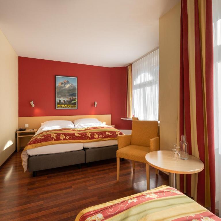 Hotel De la Paix - Dreibettzimmer - 2