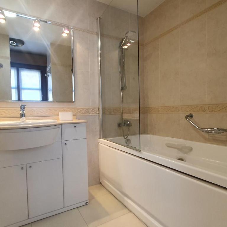El Capricho de Cangas 2H - WiFi - Garaje - Hidromasaje - VUT-3001-AS - Apartamento de 2 dormitorios - 10