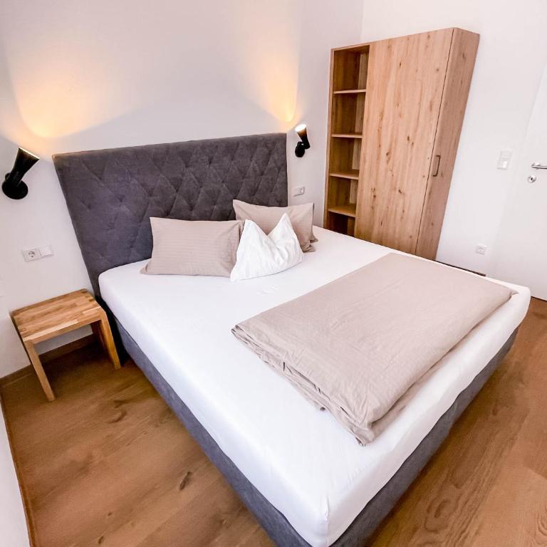 Glüxplatzl GmbH Appartements am Wald - Apartamento de 3 dormitorios - 2