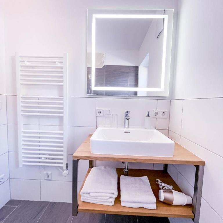 Glüxplatzl GmbH Appartements am Wald - Apartamento Estudio - 3