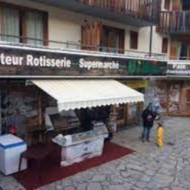 Appartement cosy pour 6 pers en plein centre station Les Orres 1800, RDC, Pied des pistes - Appartement 2 Chambres - 16