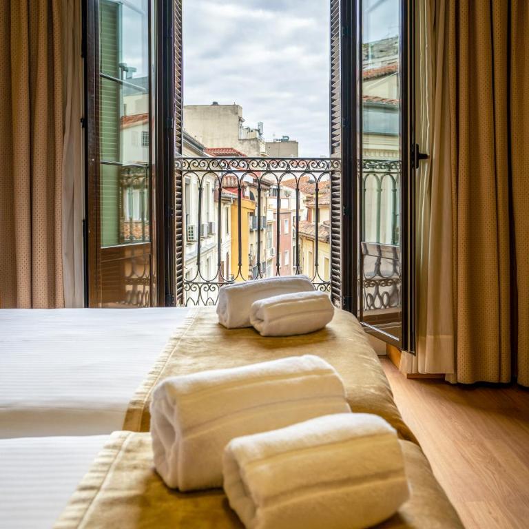 Victoria 4 Puerta del Sol - Double or Twin Room - 13