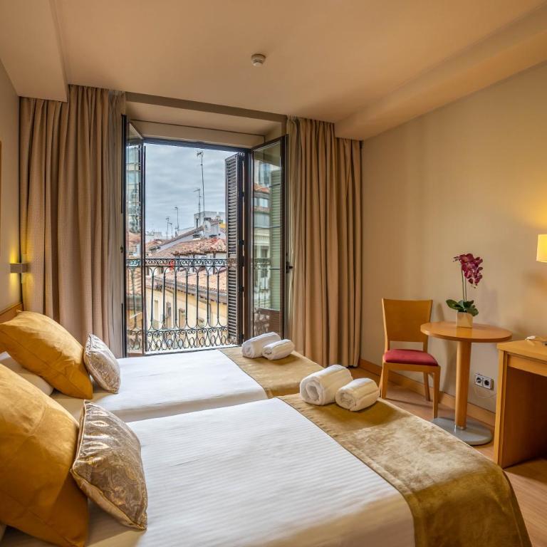 Victoria 4 Puerta del Sol - Double or Twin Room - 1