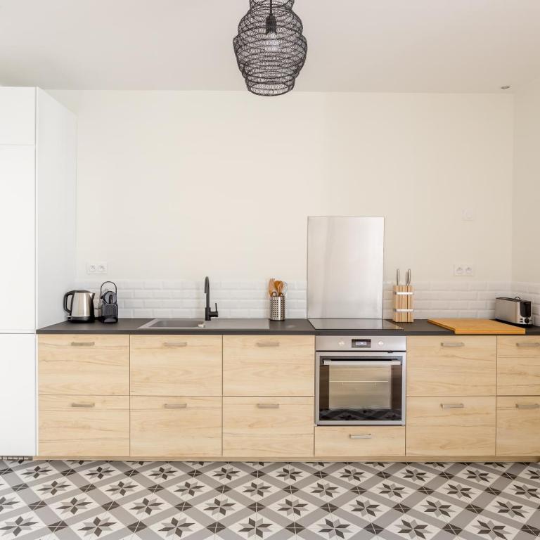 Croissants et Confitures - Apartment with Garden View - 12