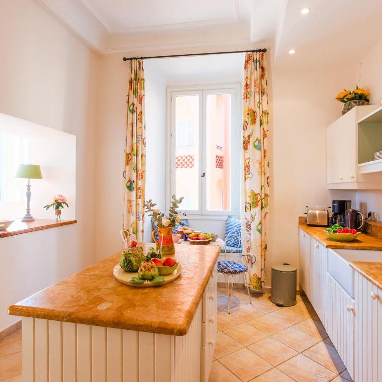 ON VILLEFRANCHE BAY - AP3040 by Riviera Holiday Homes - Appartement - Vue sur Mer - 14