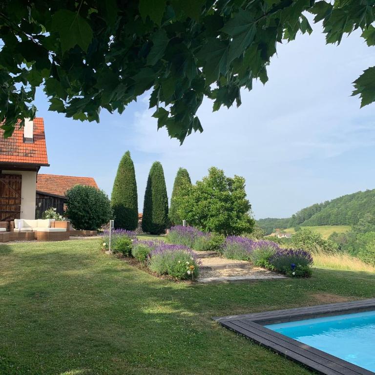 Chalet in der Steiermark mit Pool & Aussicht - Ferienhaus mit 3 Schlafzimmern - 46