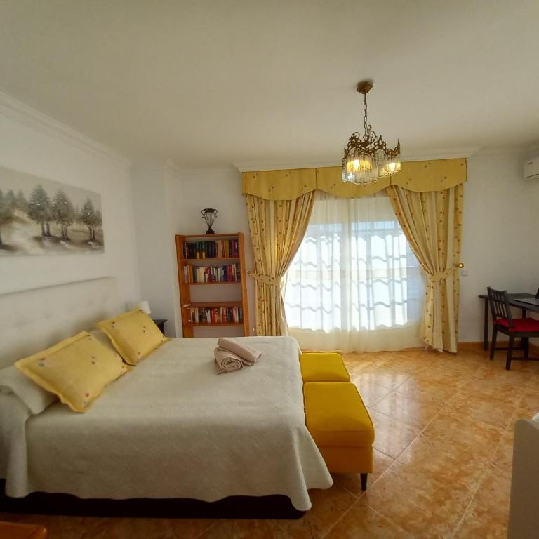 Alojamiento Colina del Sol - Habitación Familiar - 10