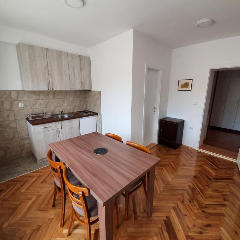 Smestaj Katarina - Apartman sa 1 Spavaćom Sobom - 1