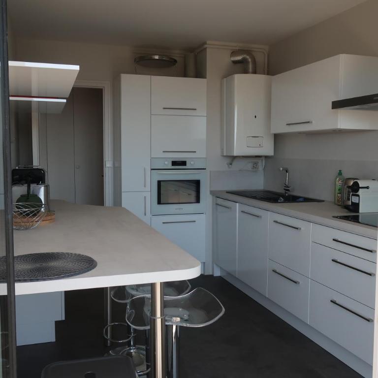 LA PLAGE - Boulevard Hebert Courtoisville - Two-Bedroom Apartment - 6