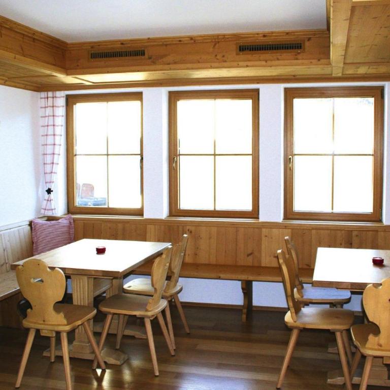Chalet in Fiss with Sauna and Mountain Views - Maison de Vacances Six Chambres - 17