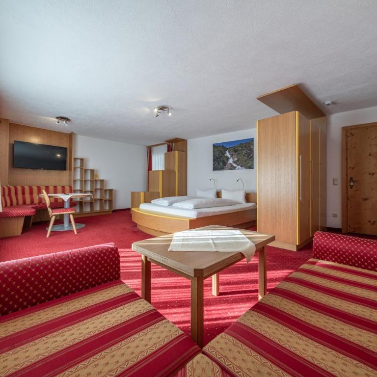 Hotel Similaun - Suite mit 2 Schlafzimmern - 2
