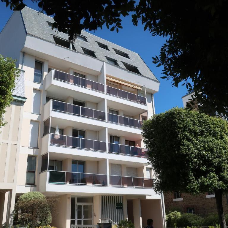 LA PLAGE - Boulevard Hebert Courtoisville - Two-Bedroom Apartment - 2