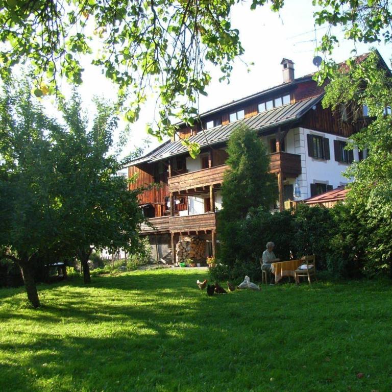 Haus Huber - Apartment mit 3 Schlafzimmern und Dusche - 2