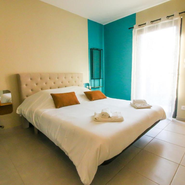Bella, Jacuzzi Partagé & Parking avec Borne de Recharge Voiture Electrique - Apartamento de 1 dormitorio - 11