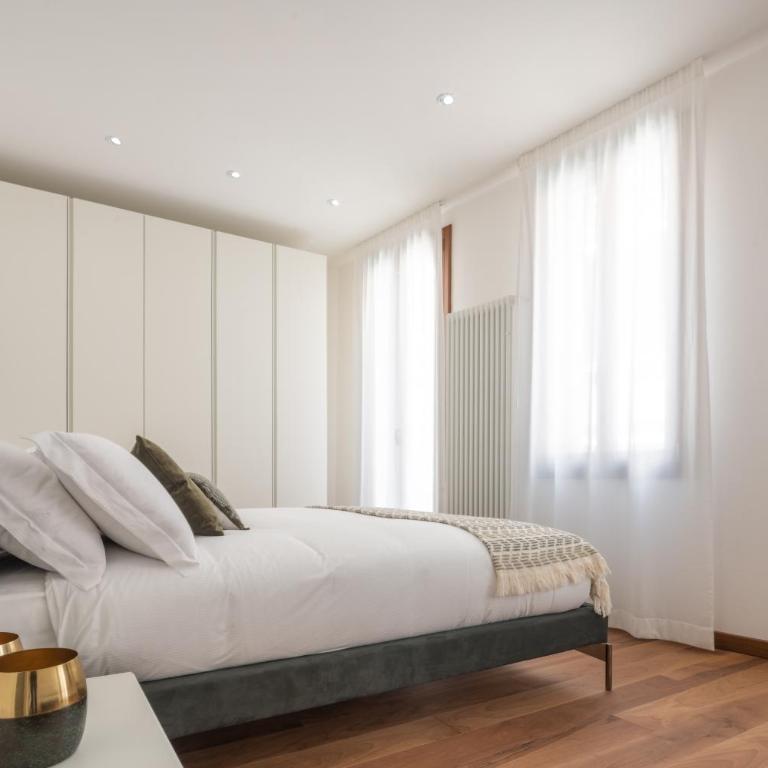 Rialto Deluxe Grand Canal View R&R - Two-Bedroom Apartment - 35