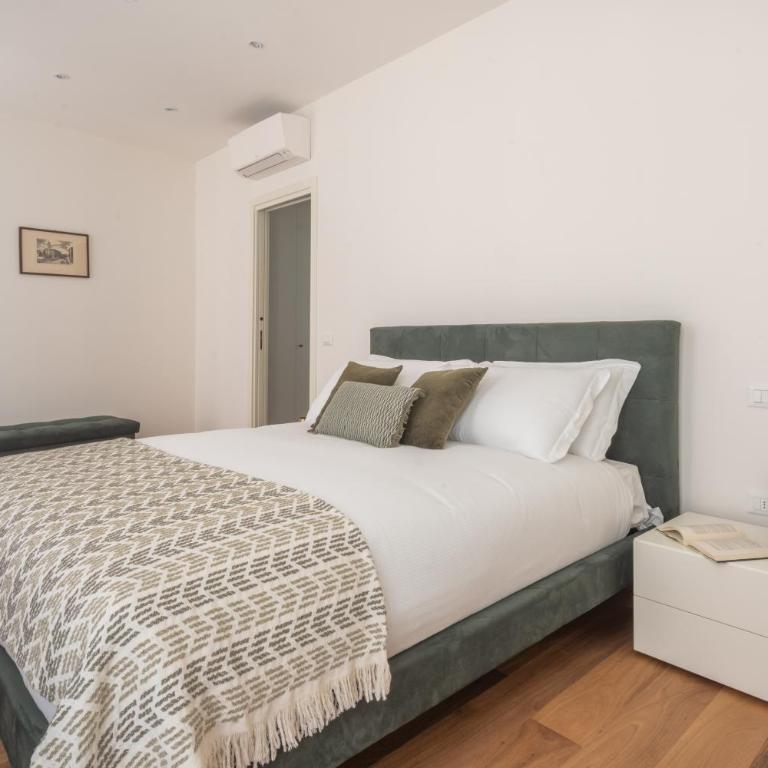 Rialto Deluxe Grand Canal View R&R - Two-Bedroom Apartment - 28