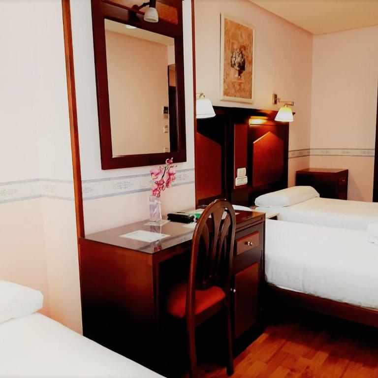 Hosteria Sara by gaiarooms - Habitación Triple - 6