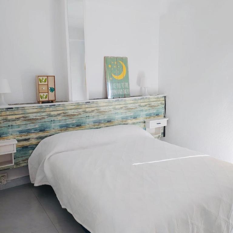 Apartamento Palmeras - Two-Bedroom Apartment - 9