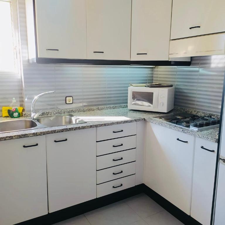Apartamento Palmeras - Two-Bedroom Apartment - 8