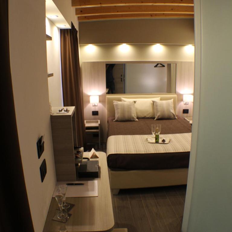 Hotel Trapani In - Small Double Room with Terrace - 11