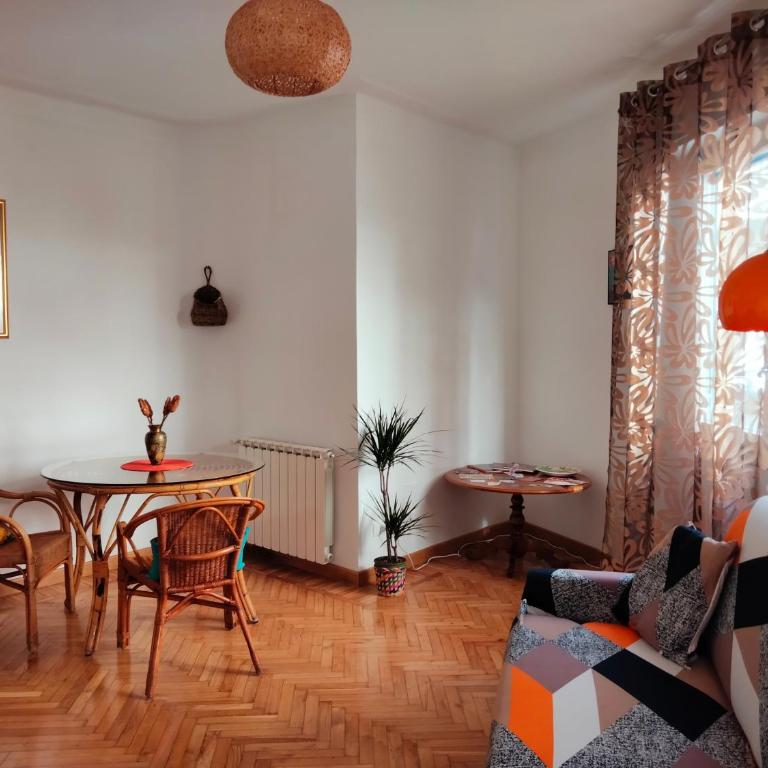 Casa di Raffi relax e confort centrale garage privato - Appartamento con 2 Camere da Letto - 1