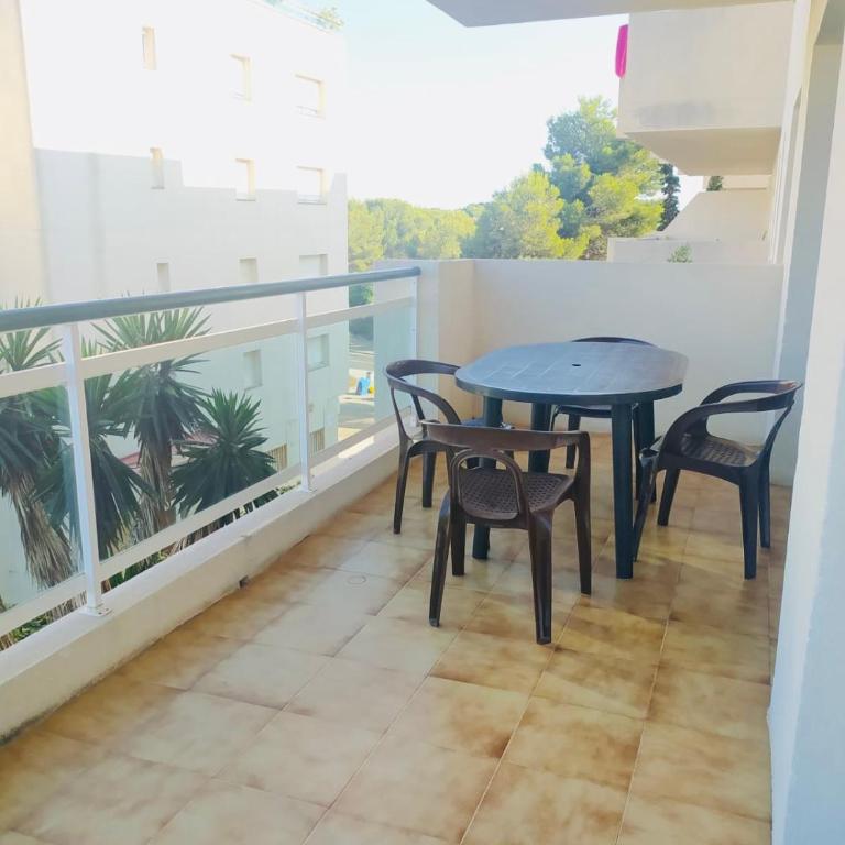 Cap Salou Apartment - Two-Bedroom Apartment - 13