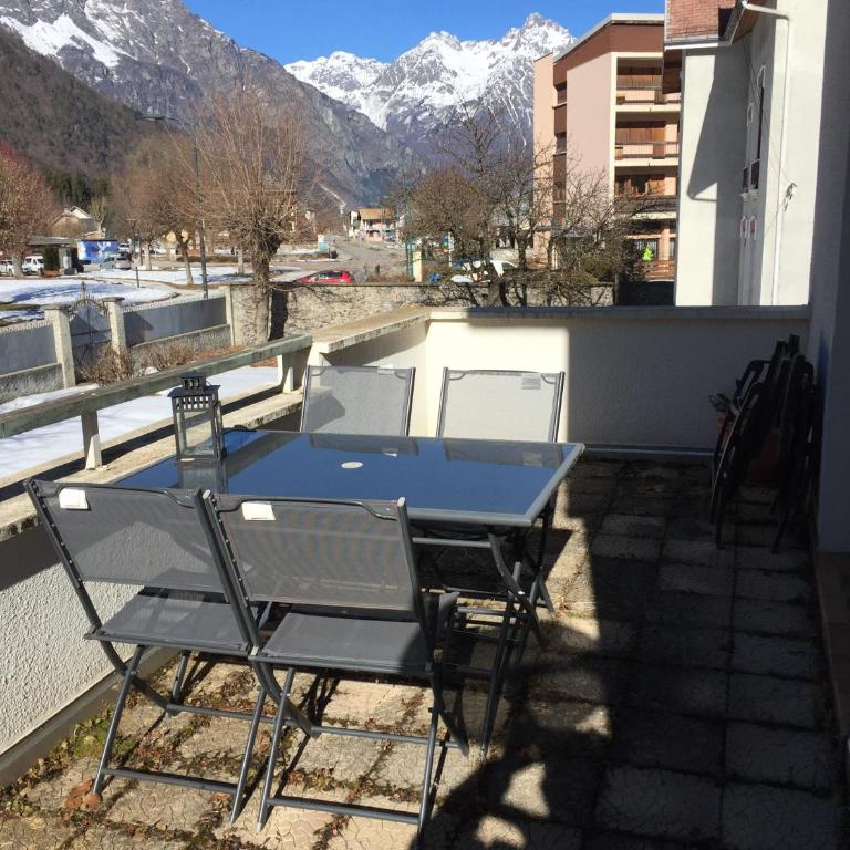 Superbe appartement à Bourg d'Oisans avec terrasse Sud - Appartamento con 2 Camere da Letto - 1