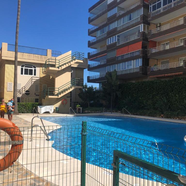 Moderno Apartamento en Primera línea Paseo Marítimo Fuengirola - Apartamento de 1 dormitorio - 14