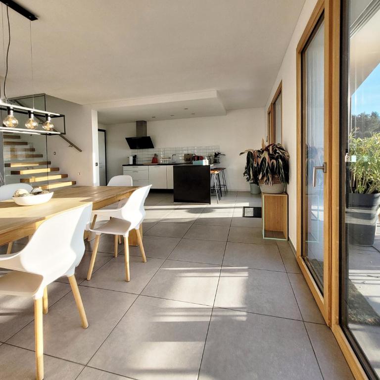 Montreux Holiday Home - Deluxe Villa - 26