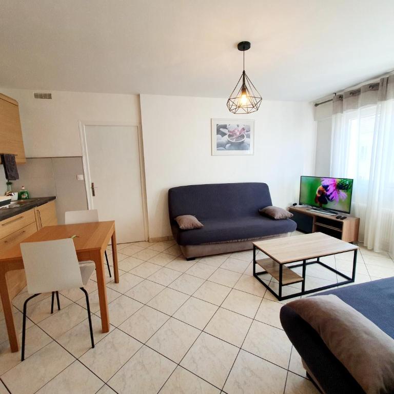 Apart 5 personnes, 1min Gare d'Annemasse, Genève 5km - Appartement 1 Chambre - 1